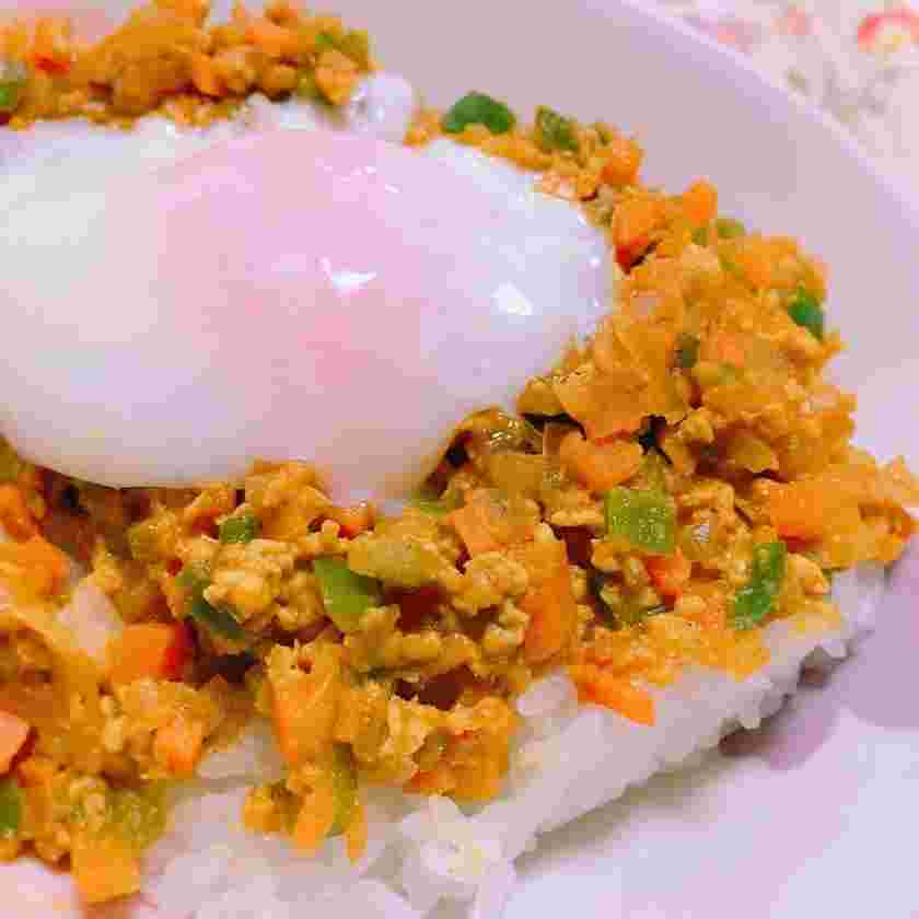 赤味噌を隠し味に使ったドライカレー