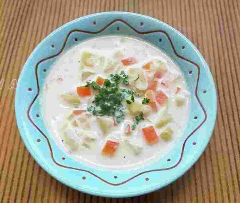 ヘルシー野菜だけのミルクスープ