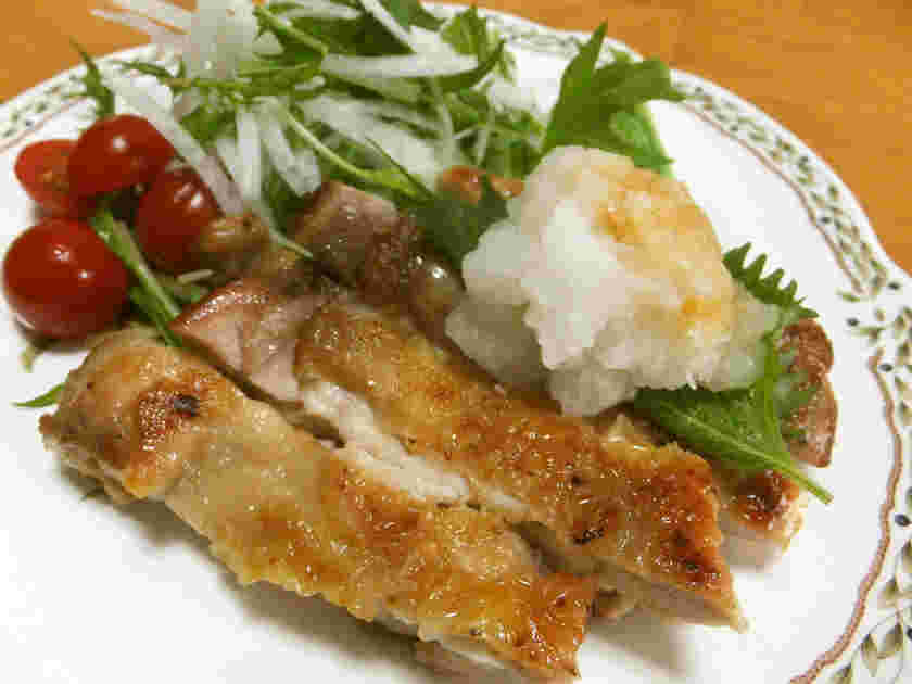 簡単夕飯メニューのノンオイルチキンソテー