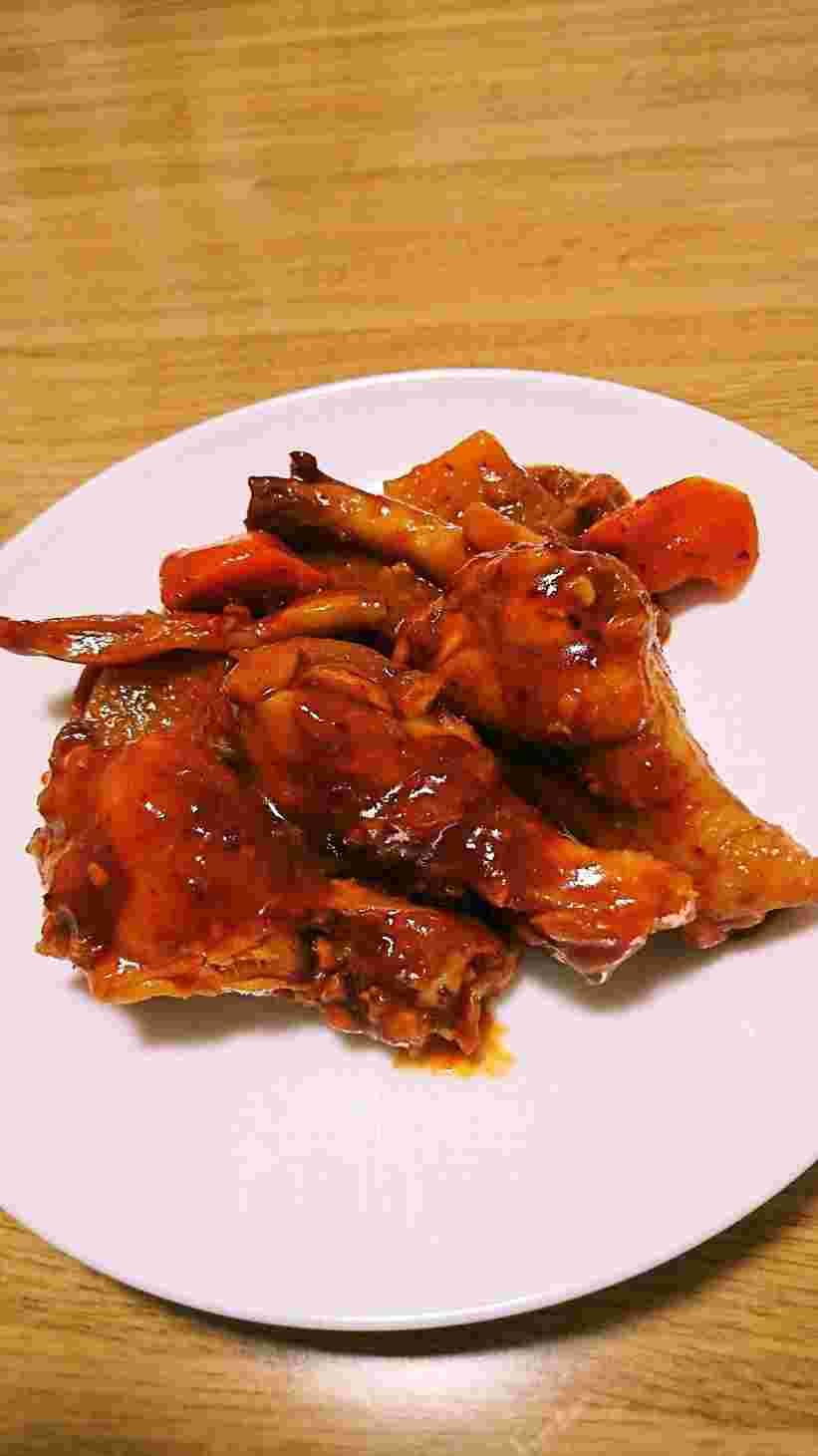 鶏手羽元の韓国風煮込み料理