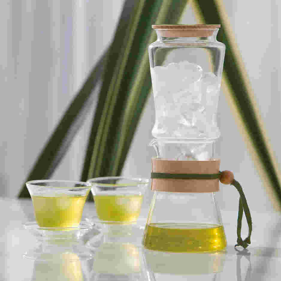 氷と水出し緑茶