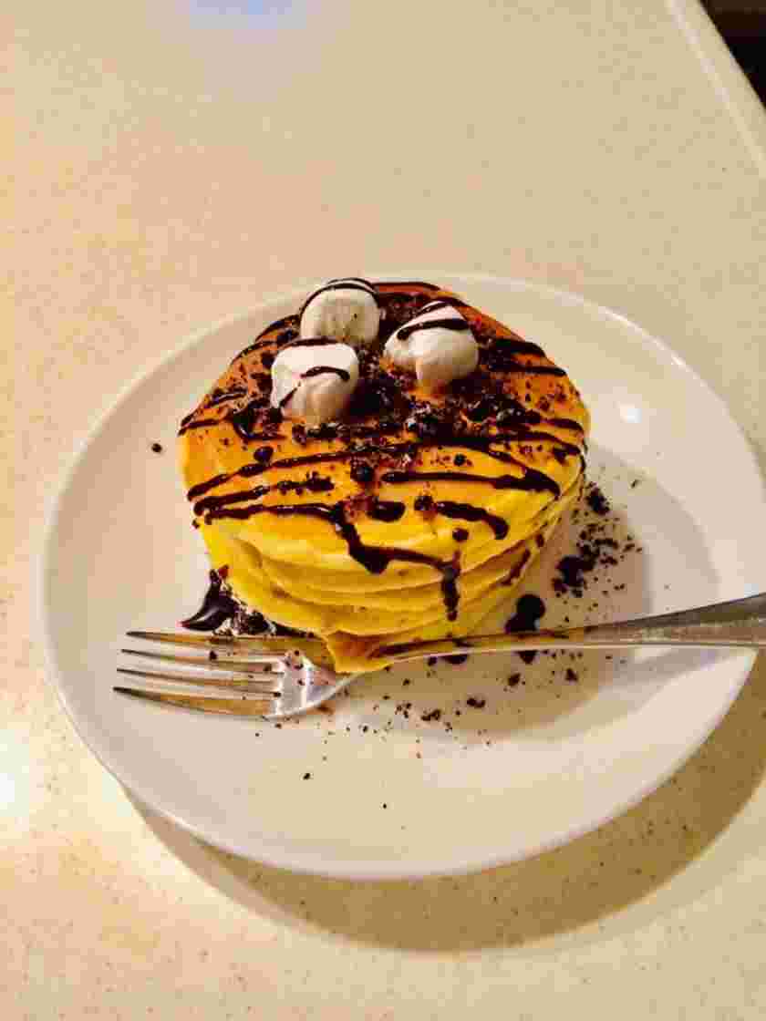 焼きマシュマロのスモアパンケーキ