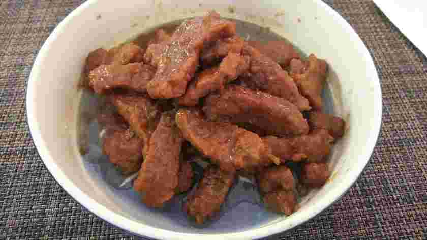 成型肉を使った牛肉のしぐれ煮