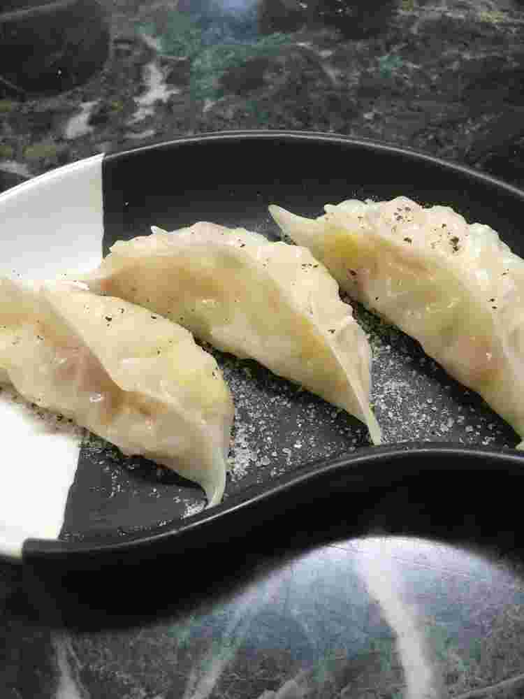 カルボナーラ風味のライス蒸し餃子