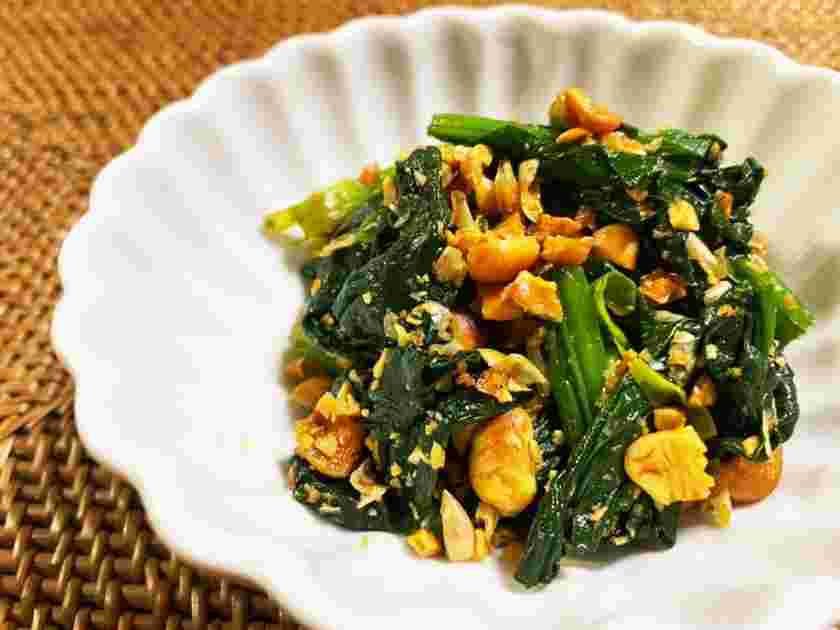 煎り大豆のほうれん草和え