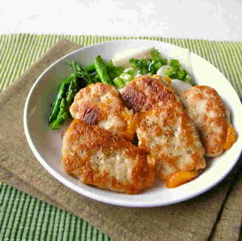 鶏ひき肉を使ったチーズのはさみ焼き
