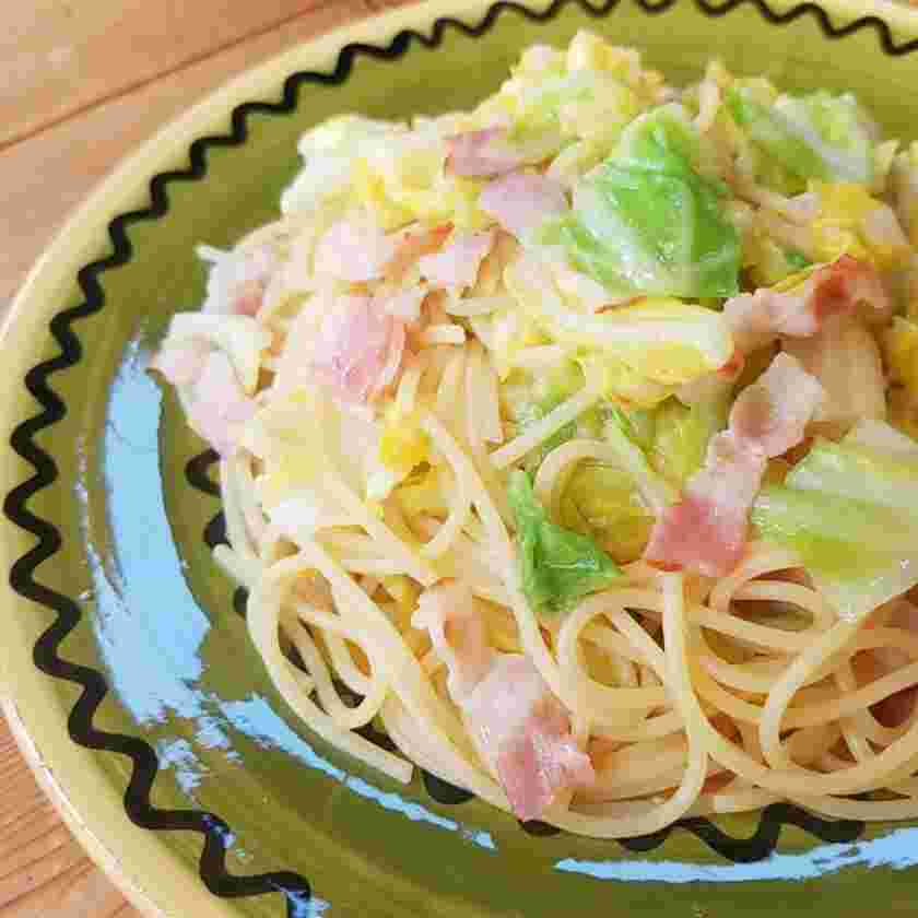 キャベツとベーコンで作る簡単お昼のパスタ