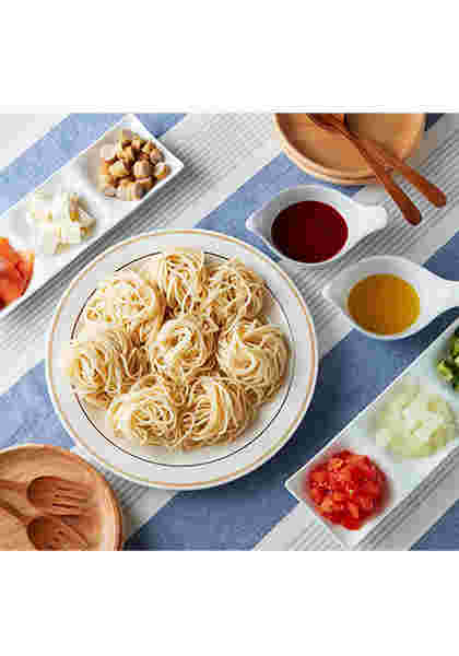 パーティー用に盛り付けたパスタ