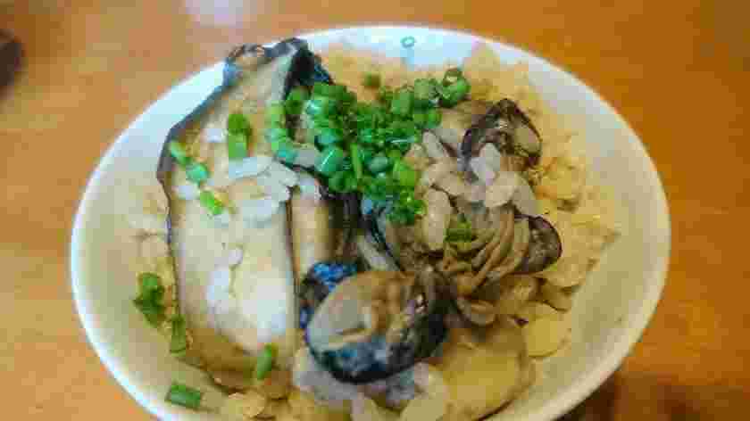 殻付き牡蠣であっさり牡蠣ご飯