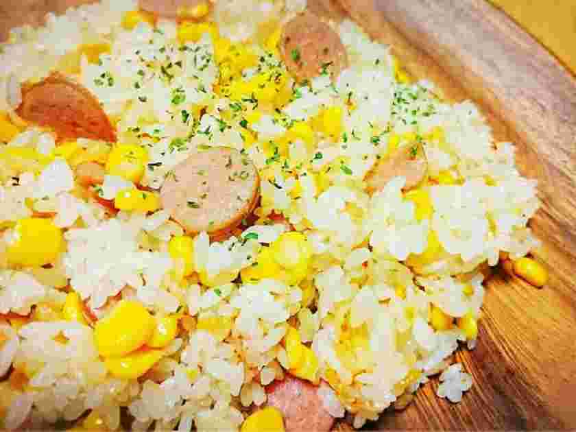 おでんに合うとうもろこしの炊き込みご飯