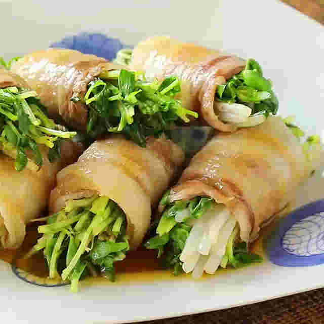 豆苗ともやしの豚バラ肉巻き
