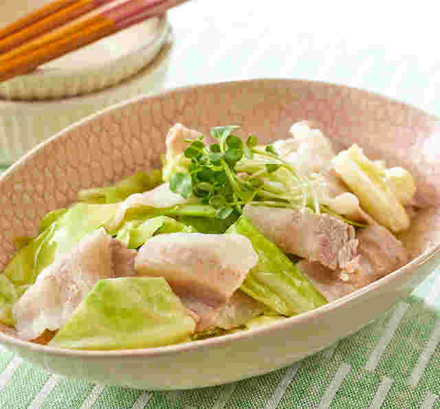 キャベツと豚バラ肉のさっと煮