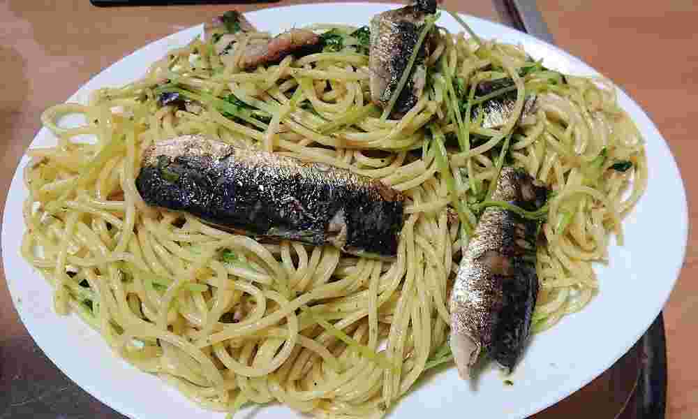鯵と豆苗のバジルソースパスタ
