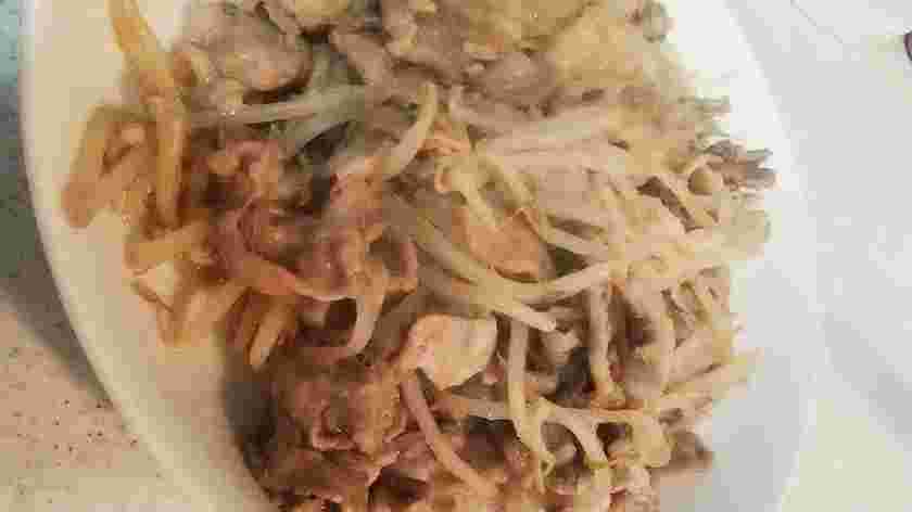 もやしと豚肉のにんにく味噌炒め