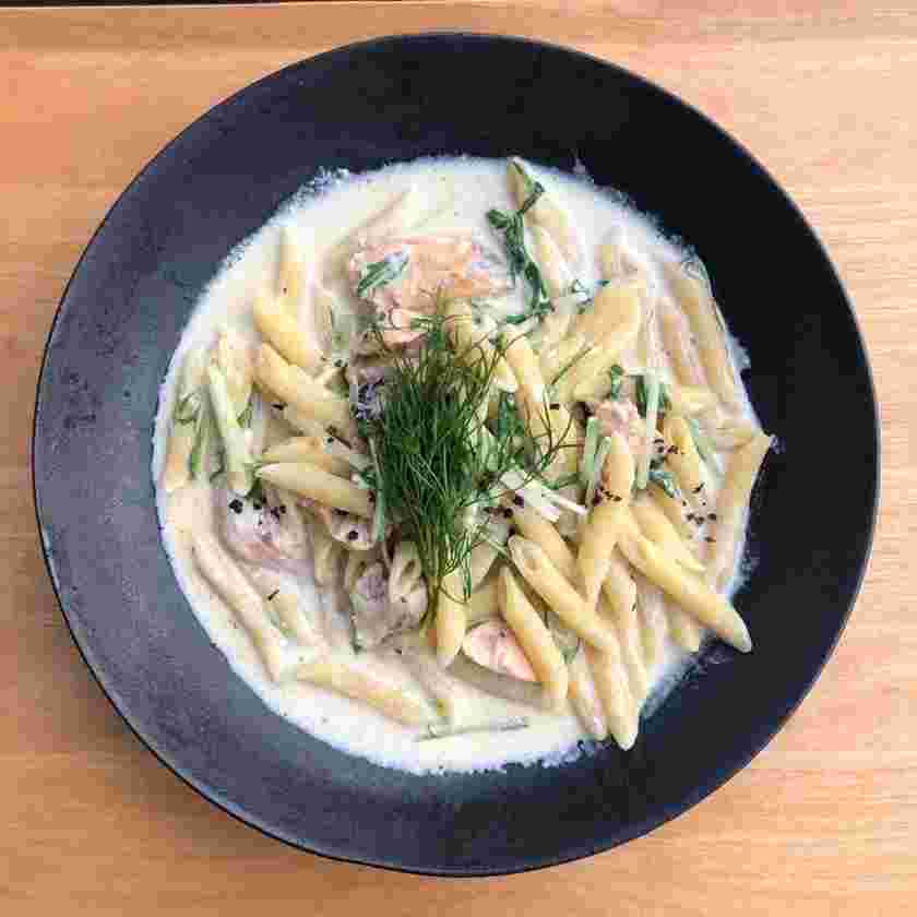鮭と水菜のレモンクリームパスタ
