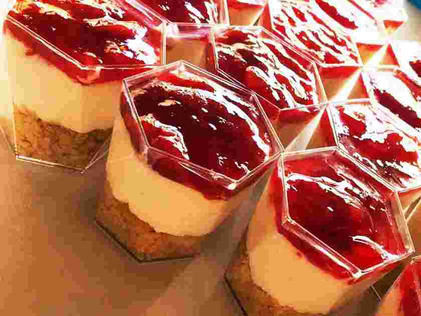 クラッカーを使ったレアチーズケーキ