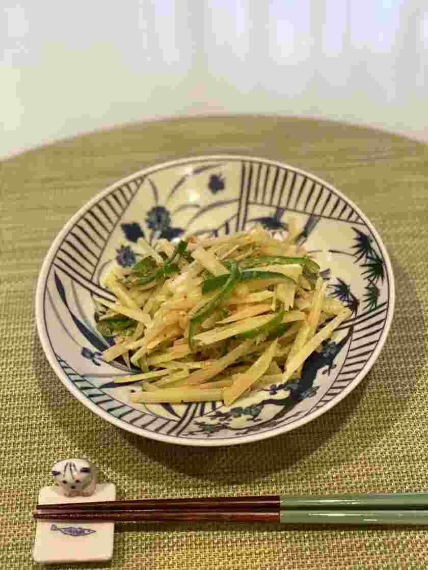 千切りじゃがいもとピーマンのサラダ