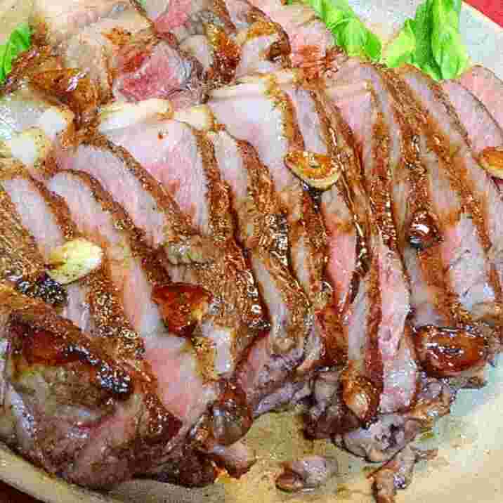オーブンで焼いたサーロインステーキ