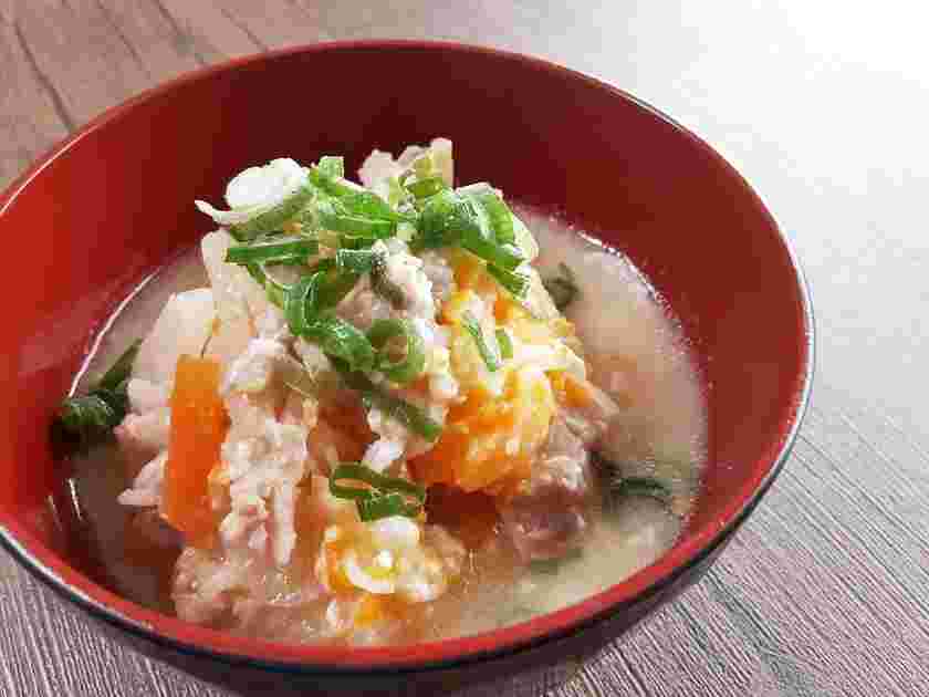 豚汁定食にぴったりなかきたまの豚汁