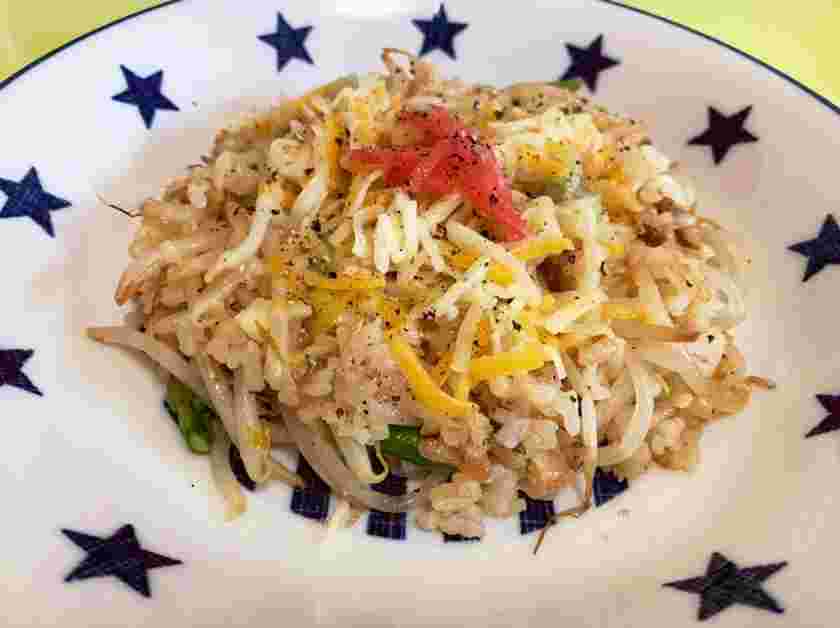 創味シャンタンを使ったもやしのバター醤油チャーハン