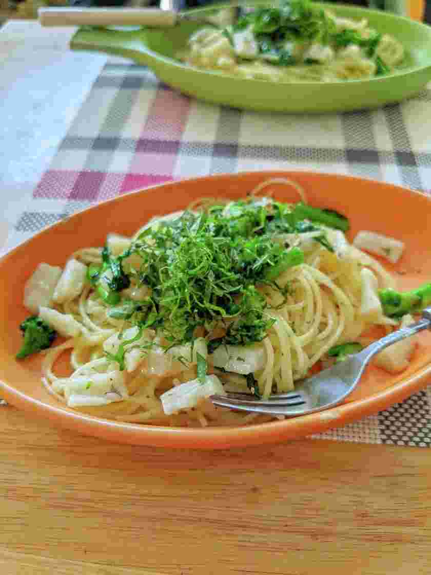 ホタテと菜の花のにんにくオイルパスタ