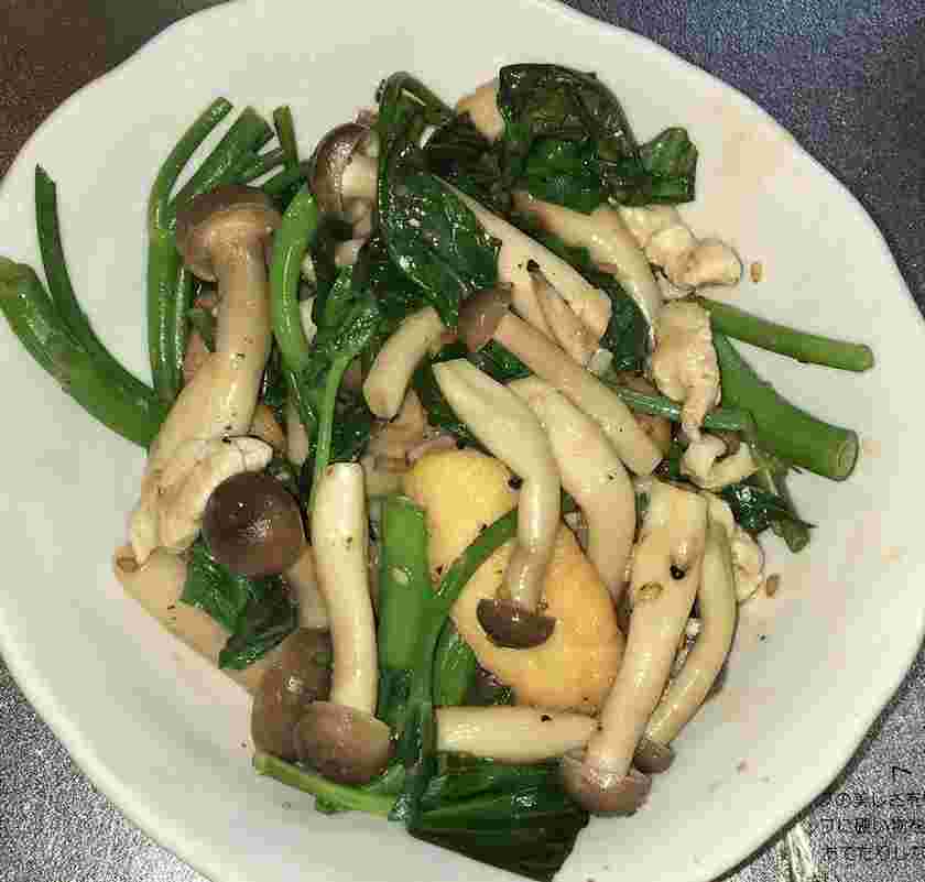 油揚げとエンサイのピリ辛胡麻だれ炒め