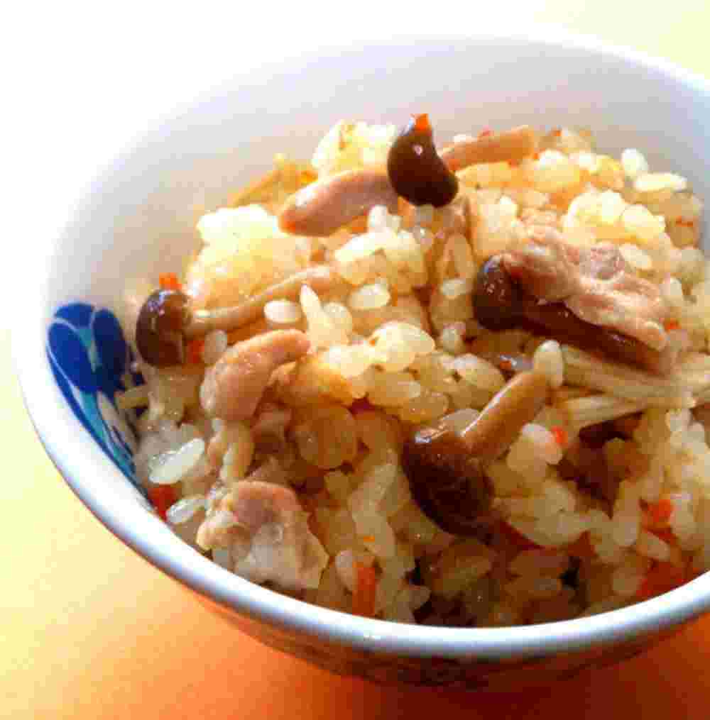 鶏肉としめじの炊き込みご飯