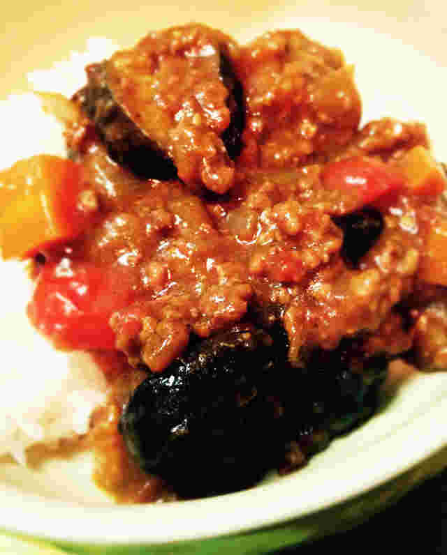 ミートソースリメイクでなすのキーマ風カレー