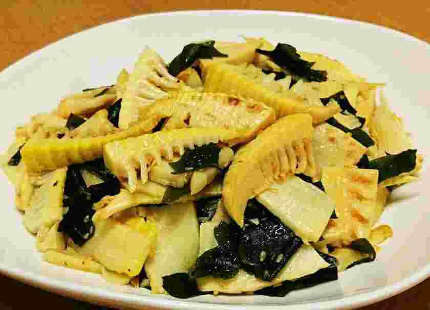 副菜のたけのことワカメの中華炒め