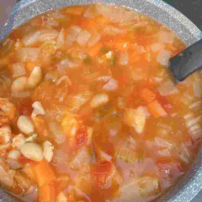 ダイエットにもおすすめ豆料理のデトックススープ