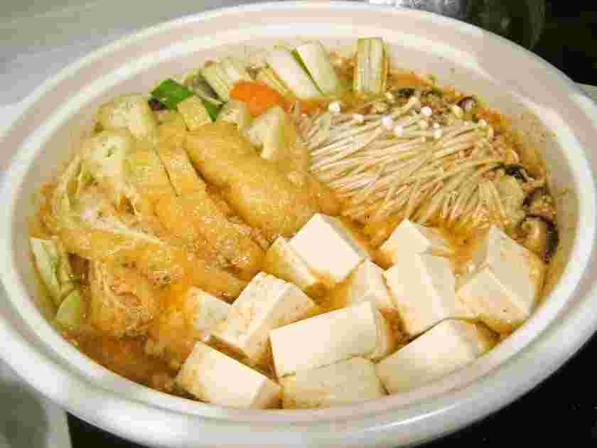 白だしを使った豚肉の旨辛鍋