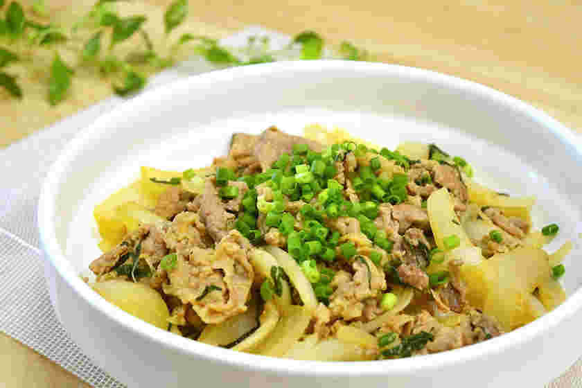 豚こまと玉ねぎの味噌マヨ炒め
