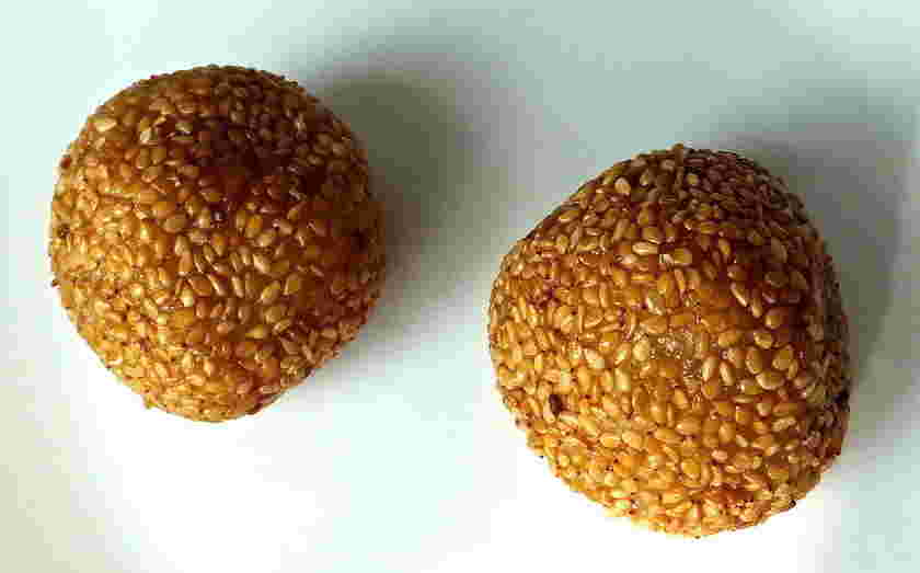 浮き粉を使った中華ごまだんご