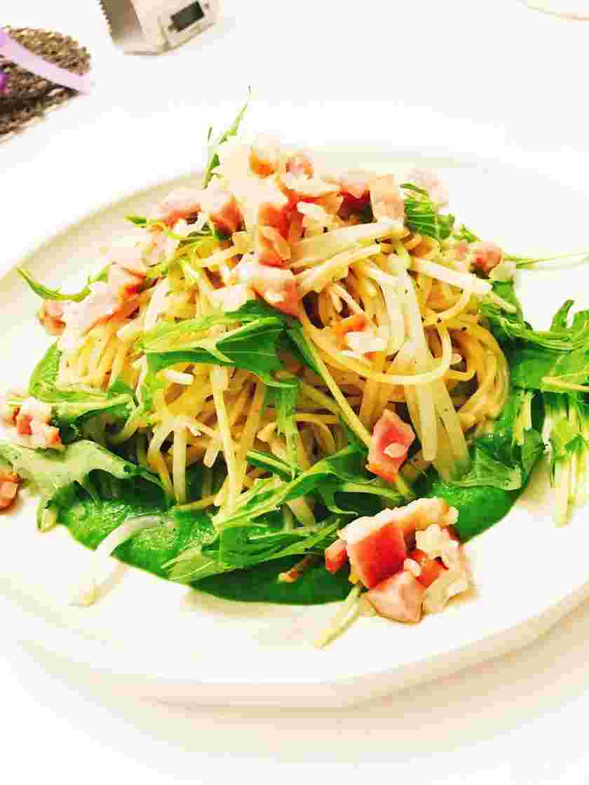 市販のホワイトソースで作る野菜たっぷりパスタ