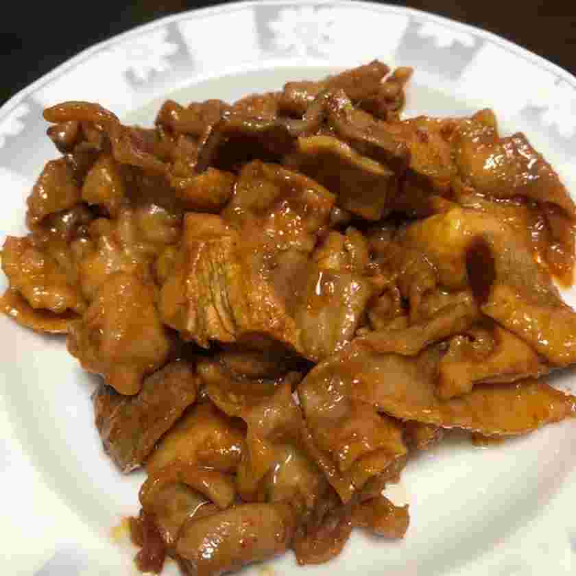 鶏皮とホルモン炒め