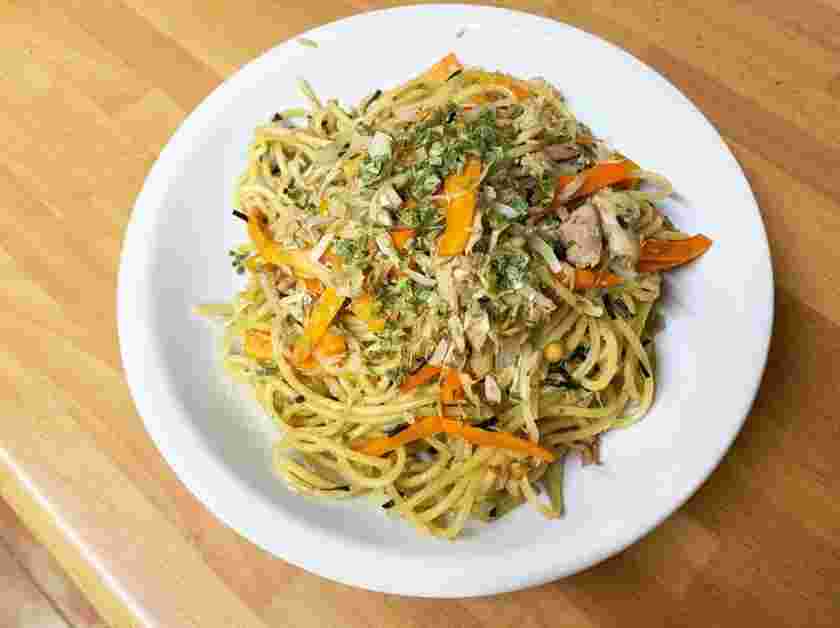 お茶漬けの素で作った和風スパゲティ