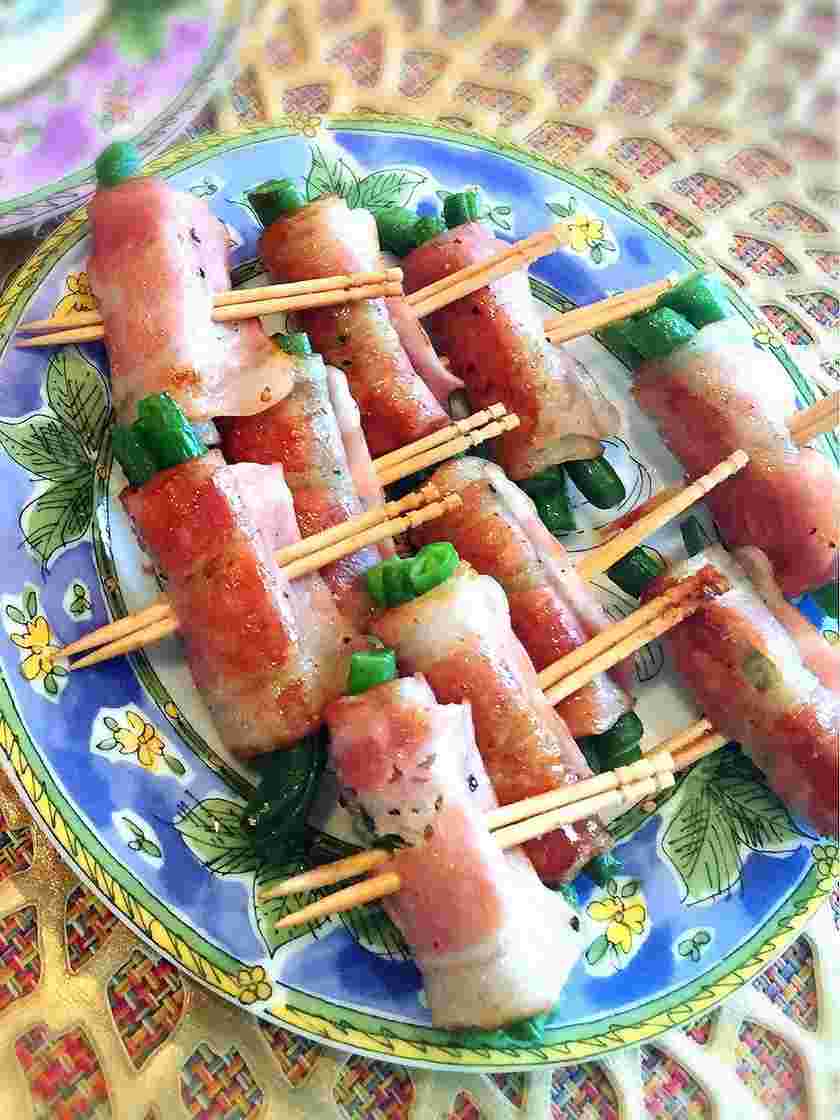 レンジで作るいんげんのベーコン巻き
