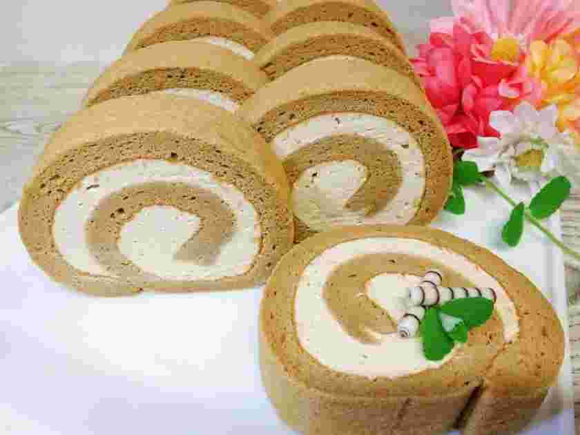 米粉で作ったコーヒーロールケーキのお菓子