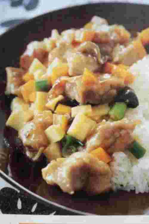 鶏肉を使った五目あんかけご飯