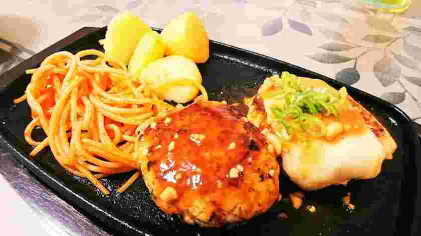 ヘルシー豆腐ハンバーグ定食