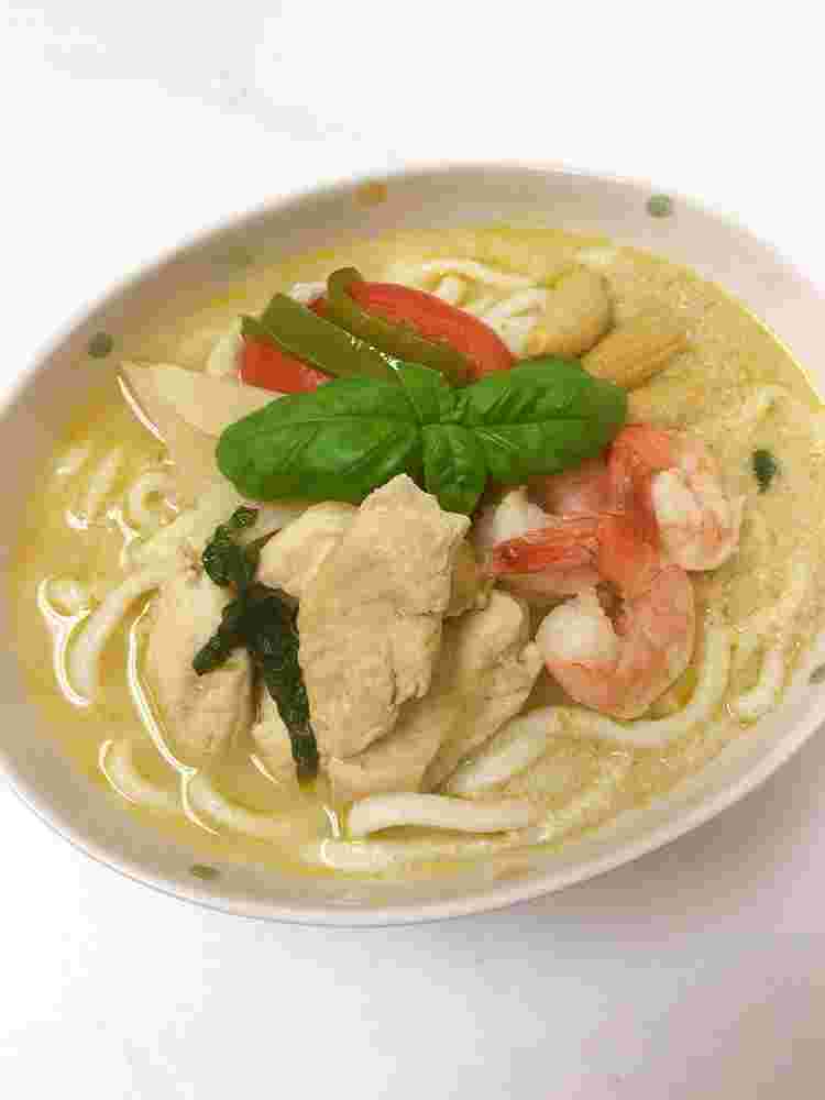 グリーンカレーの簡単もちもちうどん