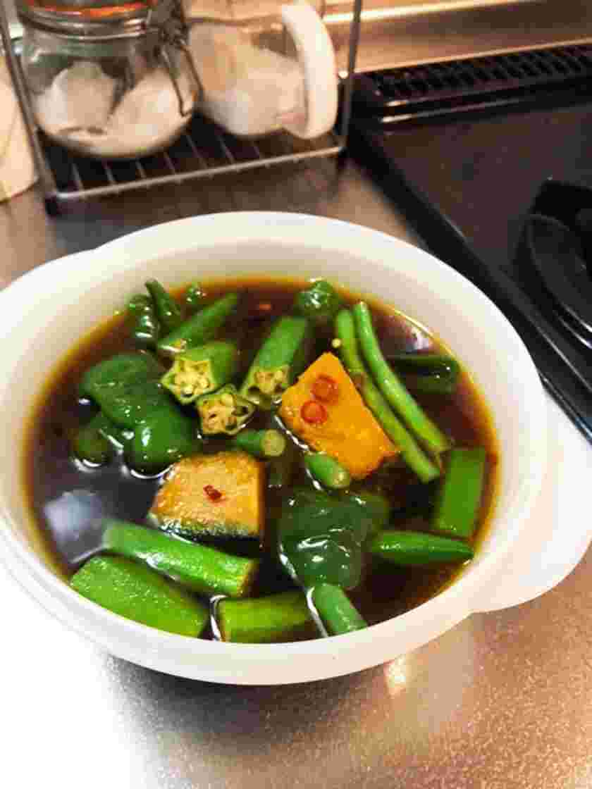 夏野菜を使った揚げ物料理の揚げ浸し