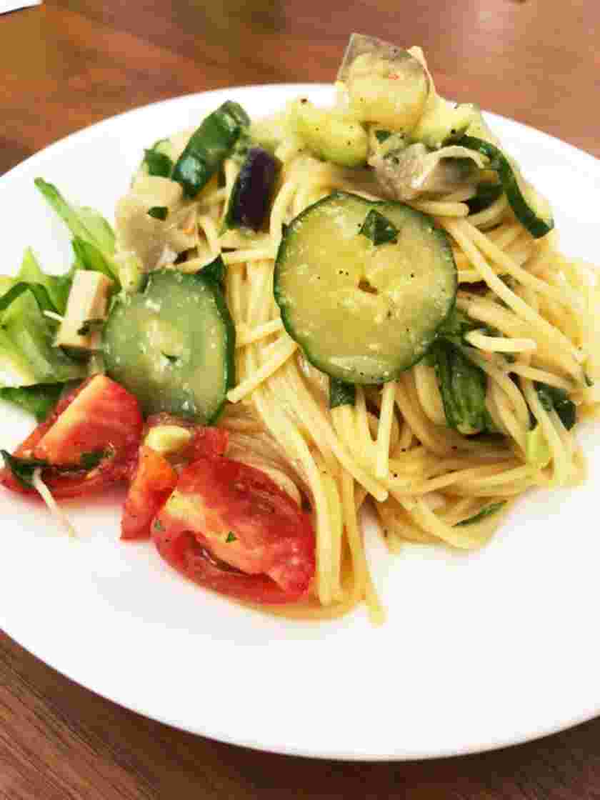 ミニトマトと夏野菜の和風冷製パスタ