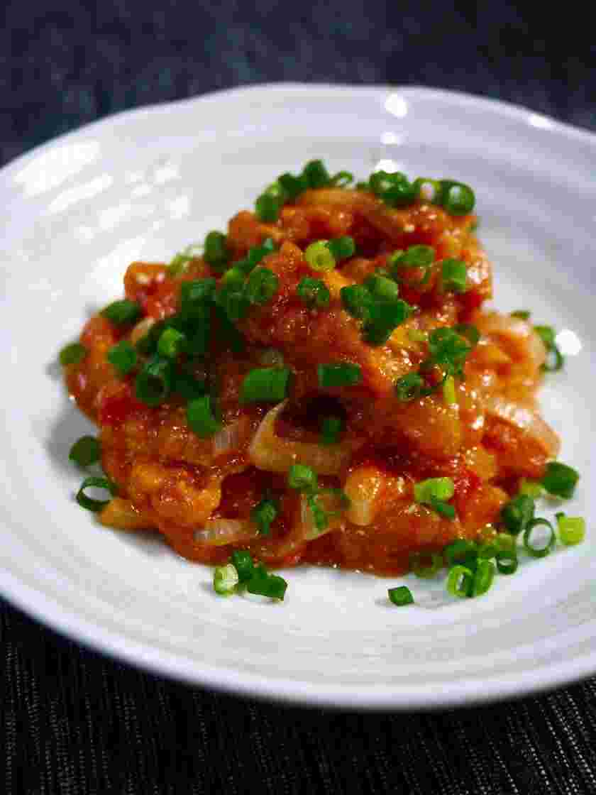 トマト缶を使った玉葱の唐揚げチリソース