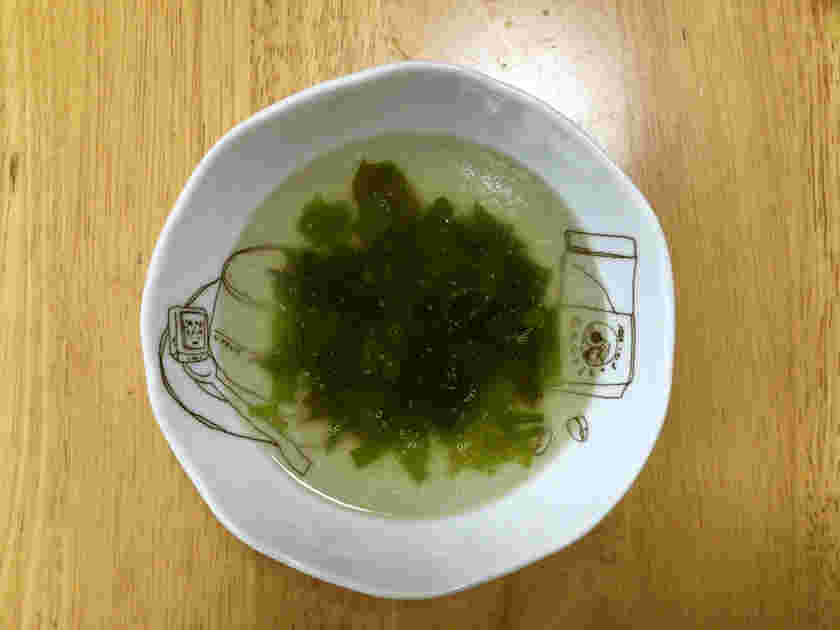 お好み焼きの献立におすすめの韓国風わかめスープ