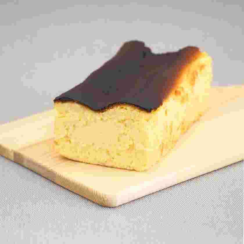シークワーサー味のバスク風チーズケーキ