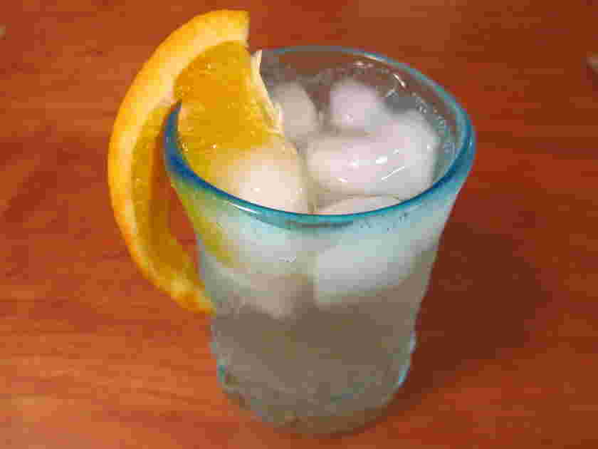モヒートのネーブル添え