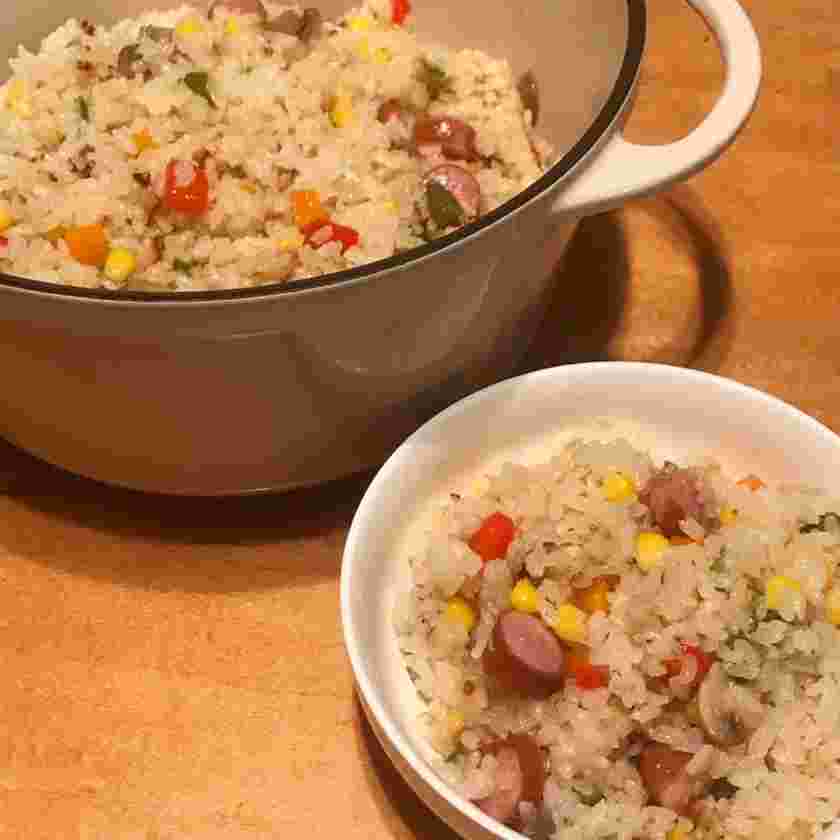 ピーマンとウインナーの洋風炊き込みご飯