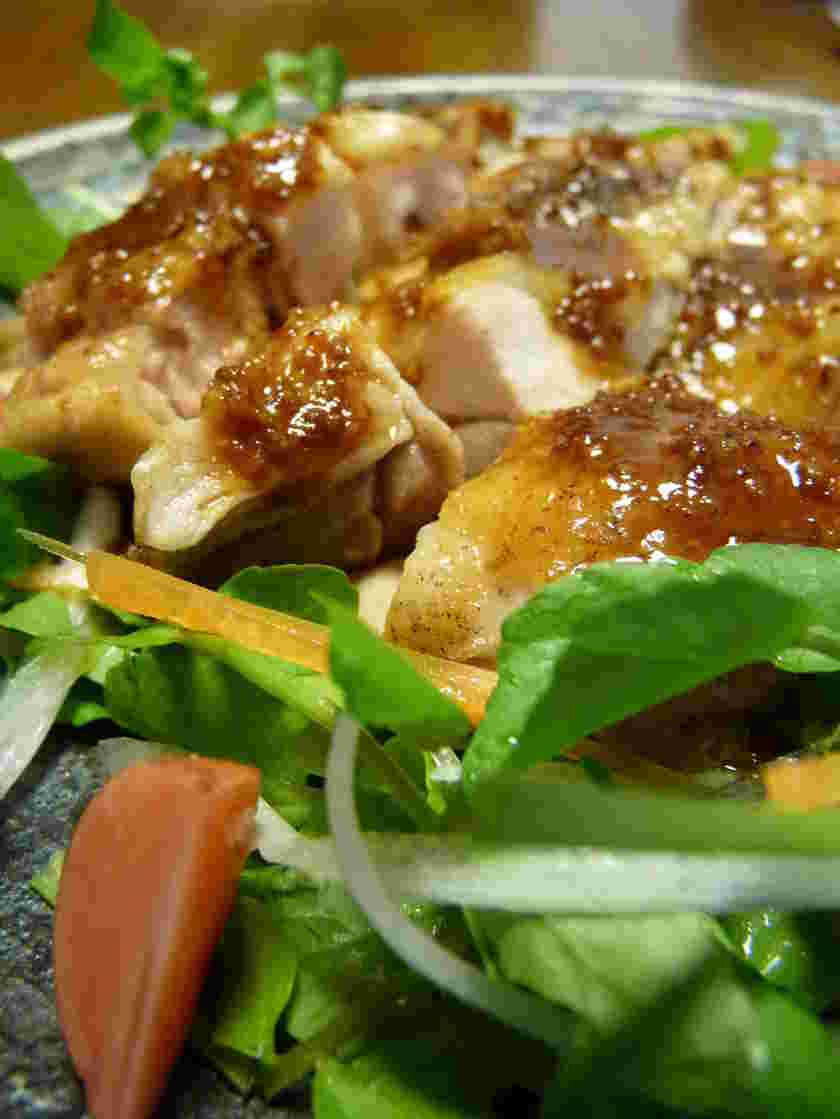 クレソンとカリカリチキンのマスタードサラダ
