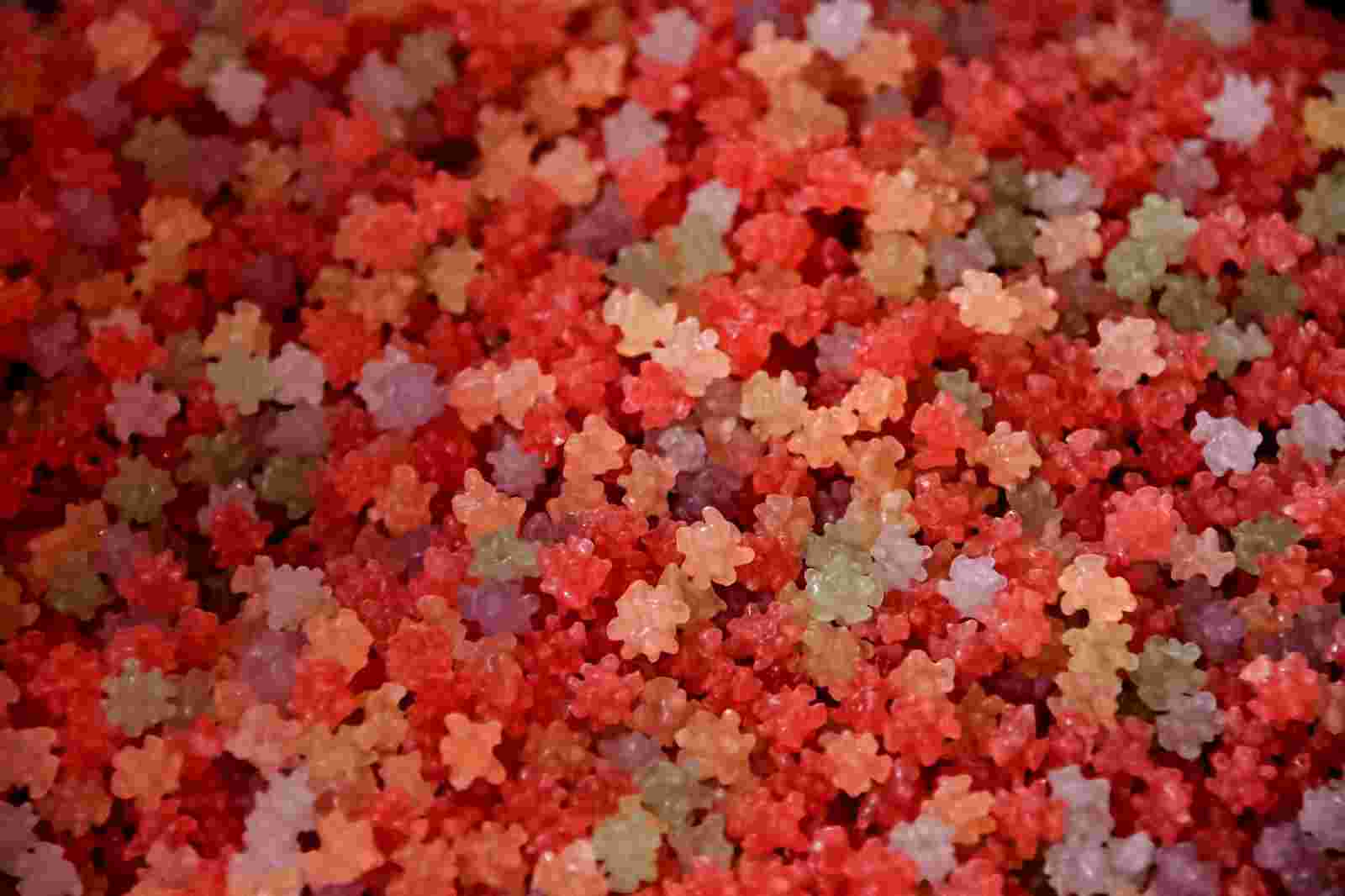 食紅を使った金平糖